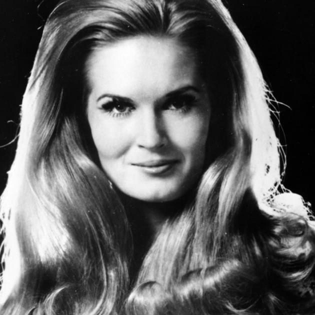 Photo of Lynn Anderson