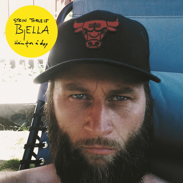 Halde maska by Stein Torleif Bjella