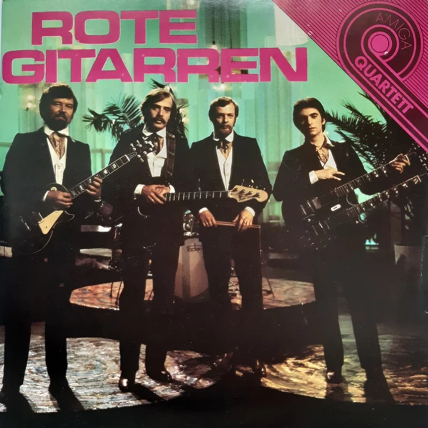 Album cover art for "Es brennen die Berge und Wälder" by Czerwone Gitary