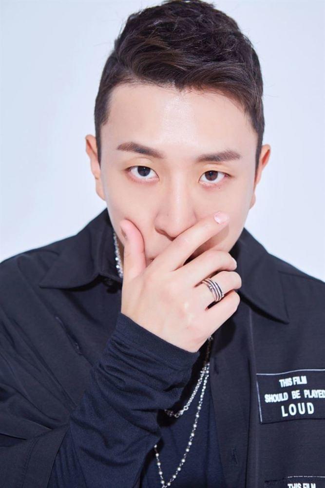 Flowsik (플로우식) Profile Picture Photo of Flowsik (플로우식)