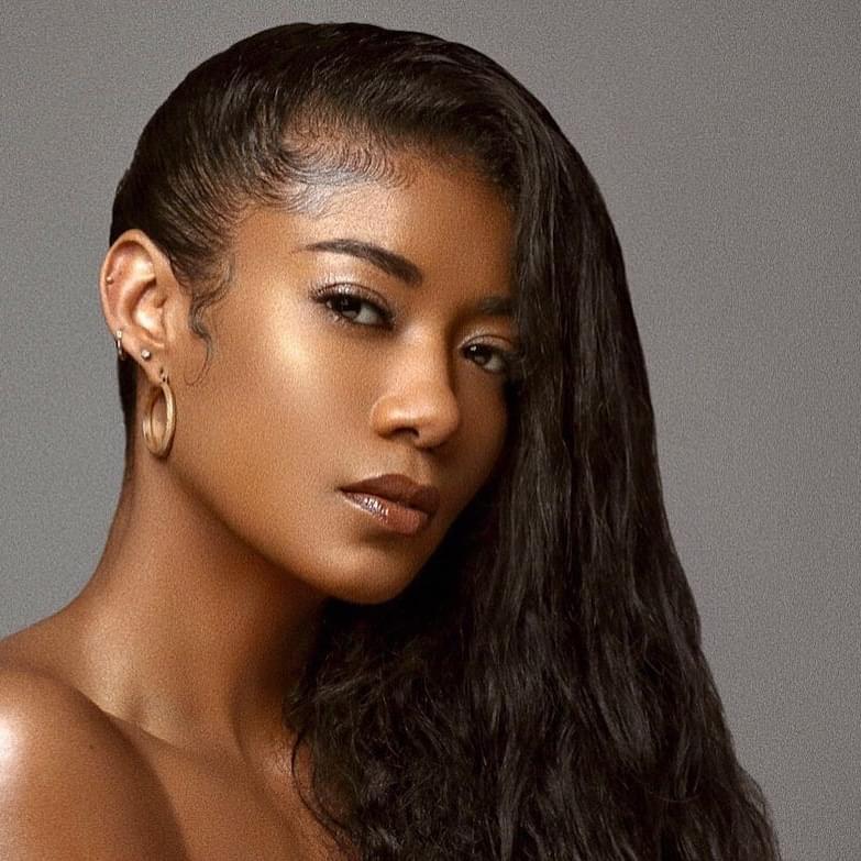 Photo of Mila J