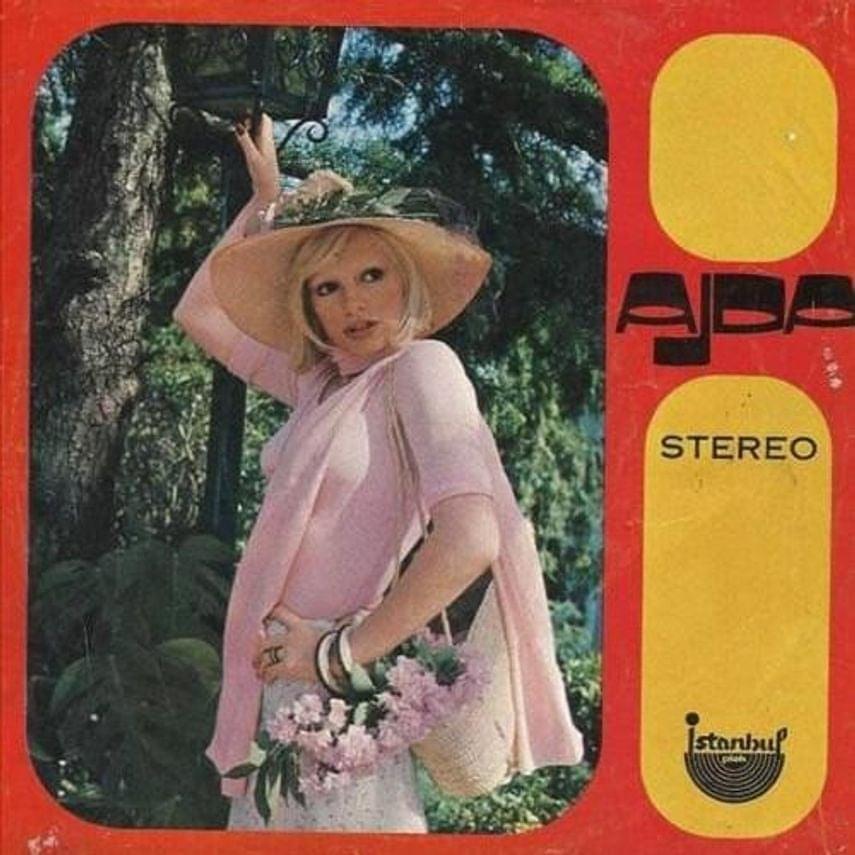 Album cover art for "İnanmam" by Ajda Pekkan