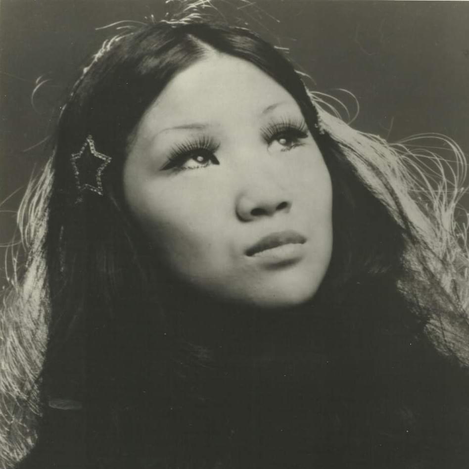 Suzee Ikeda Profile Picture Photo of Suzee Ikeda