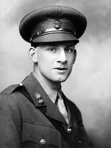 Siegfried Sassoon Profile Picture Photo of Siegfried Sassoon
