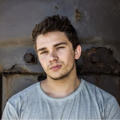 Favright Profile Picture Photo of Favright