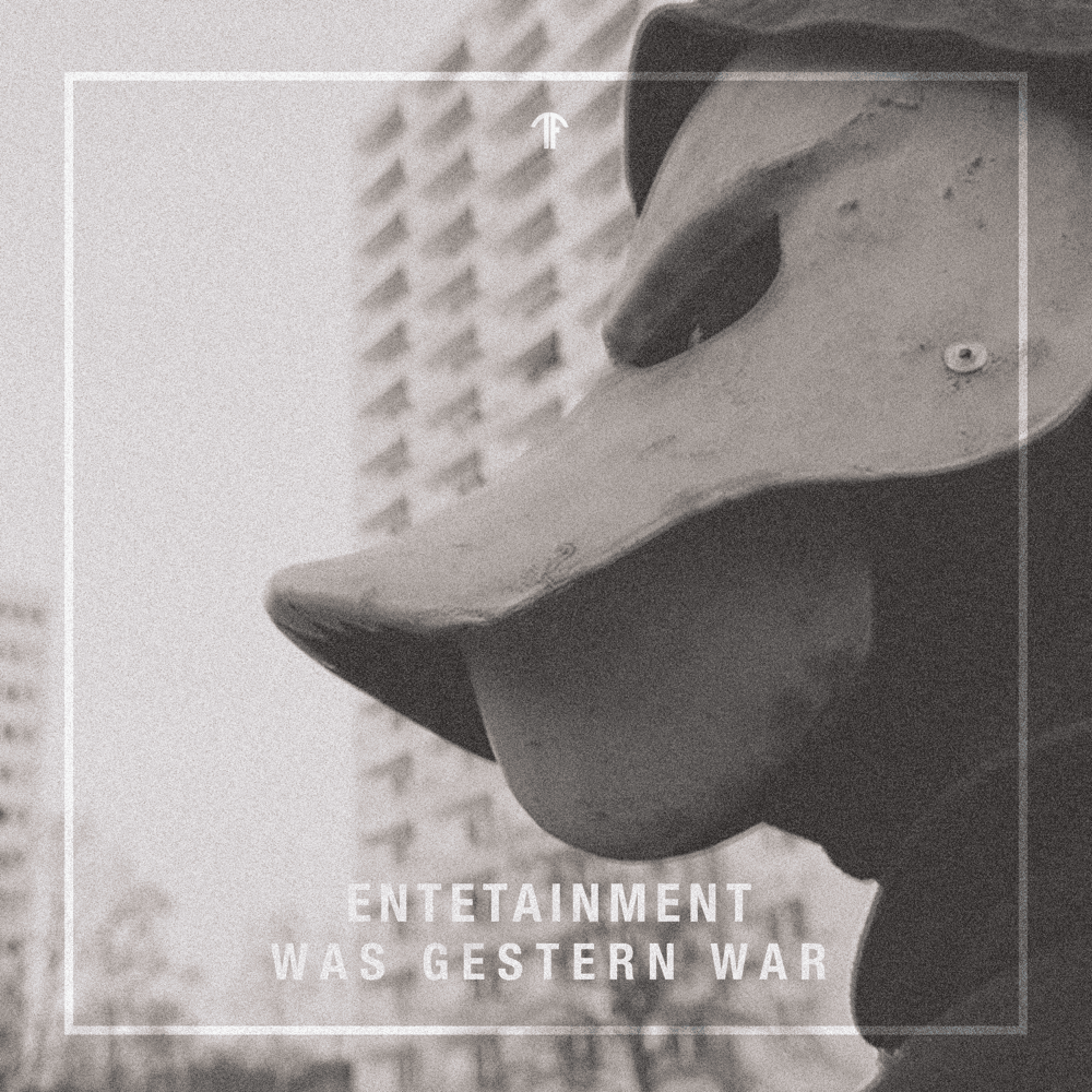 Album cover art for "WAS GESTERN WAR" by EnteTainment