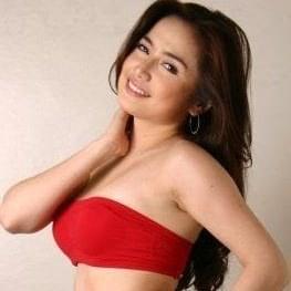 Photo of Angelika Jones