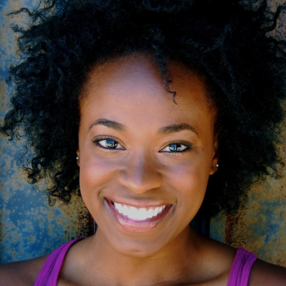 Kristolyn Lloyd Profile Picture Photo of Kristolyn Lloyd