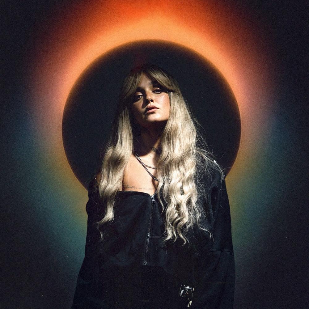 Album cover art for "Paz" by Carolina Deslandes