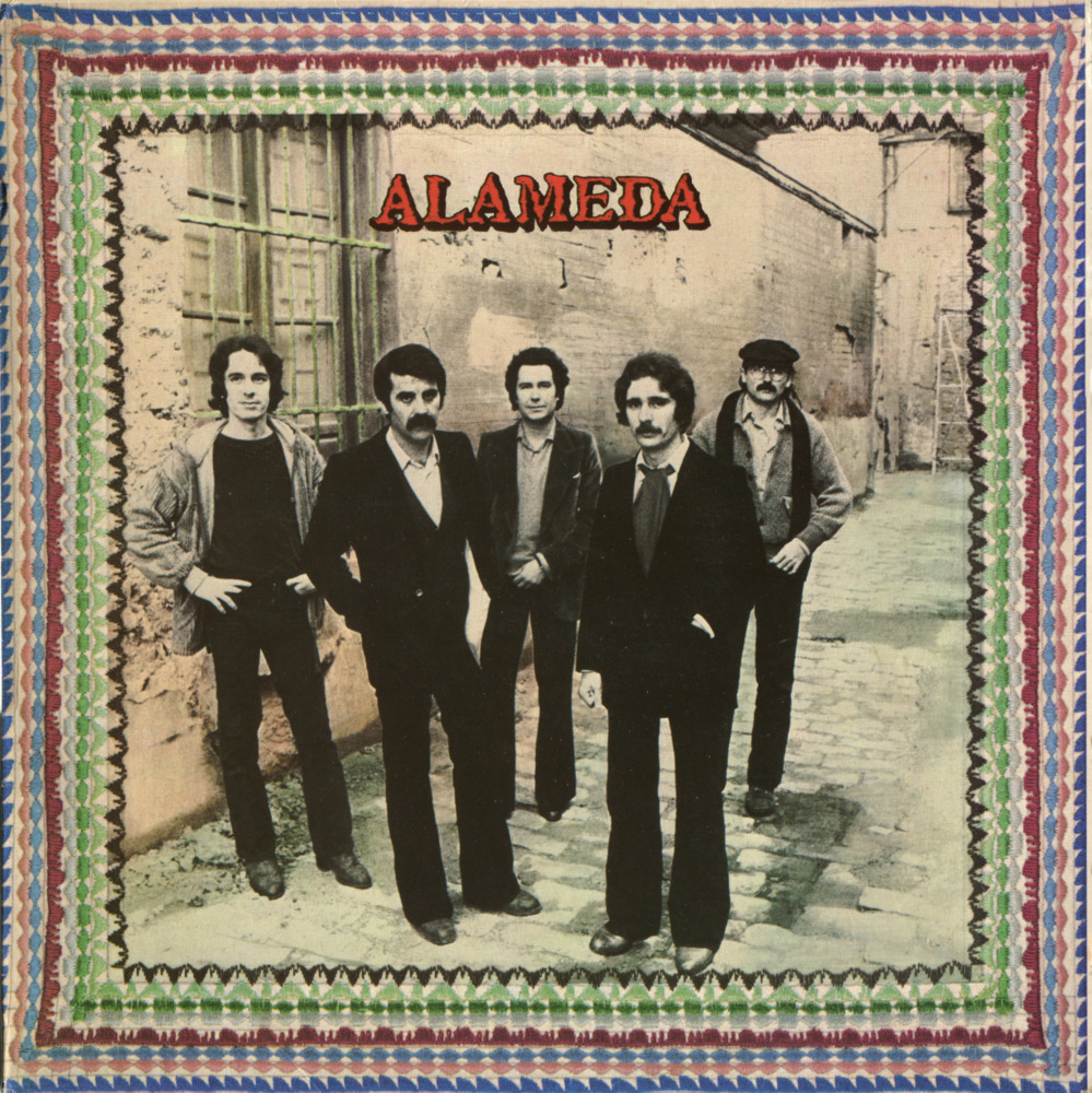 La Pila Del Pato by Alameda