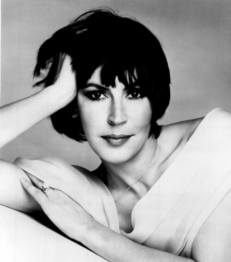 Cover image for Helen Reddy