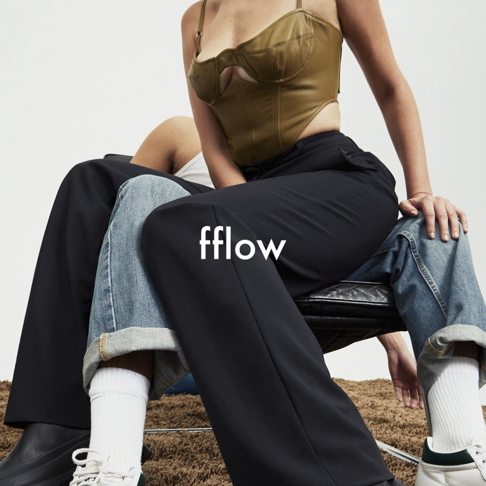 Album cover art for "​​fflow" by Rozzi