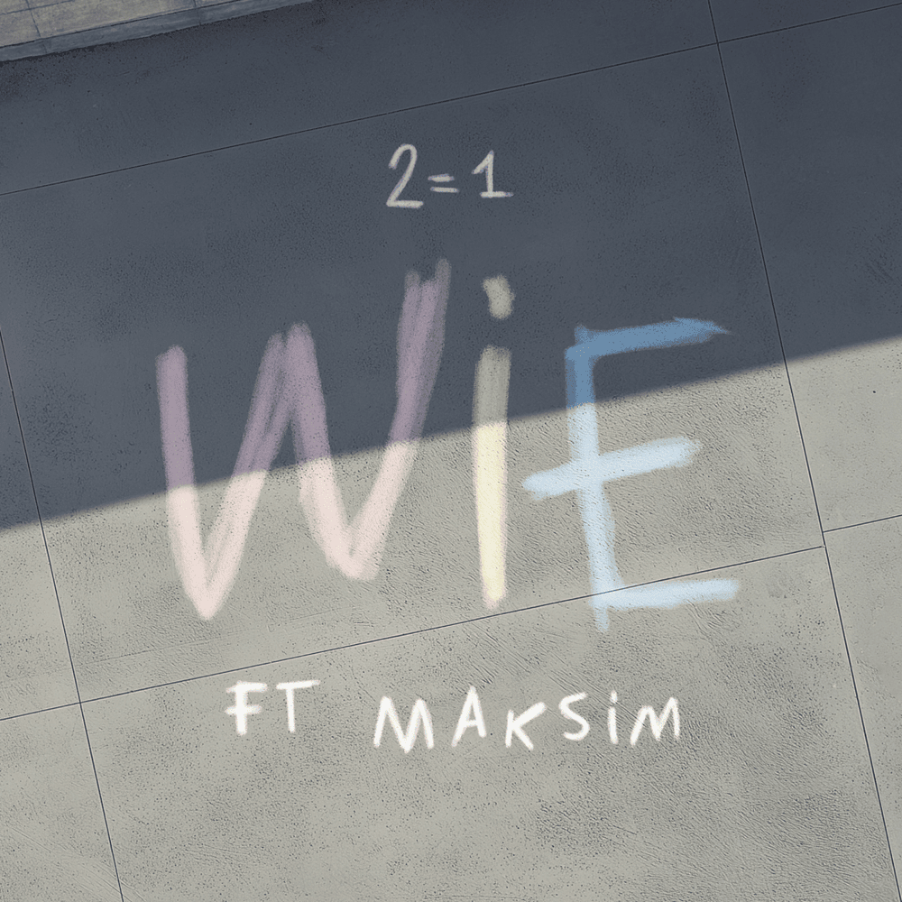 Album cover art for "Wie" by Tourist LeMC & MAKSIM