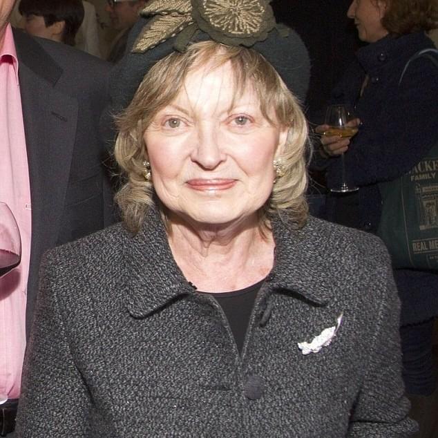Photo of Hannah Gordon