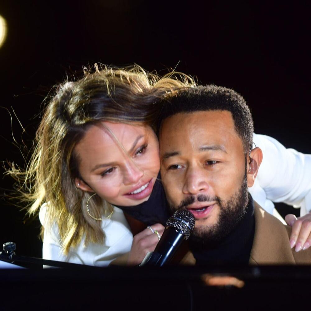 Album cover art for "Introduction to “Never Break”" by John Legend
