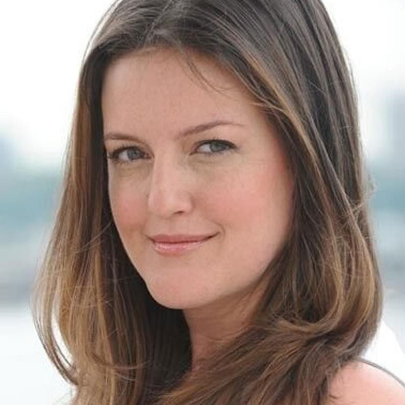 Jennifer Simard Profile Picture Photo of Jennifer Simard