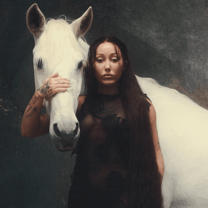 Noah Cyrus Profile Picture Photo of Noah Cyrus