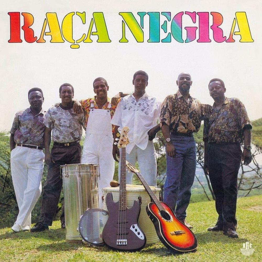 Album cover art for "Cigana" by Raça Negra