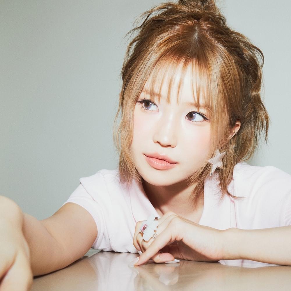 Cover image for SONG HA YOUNG (송하영)