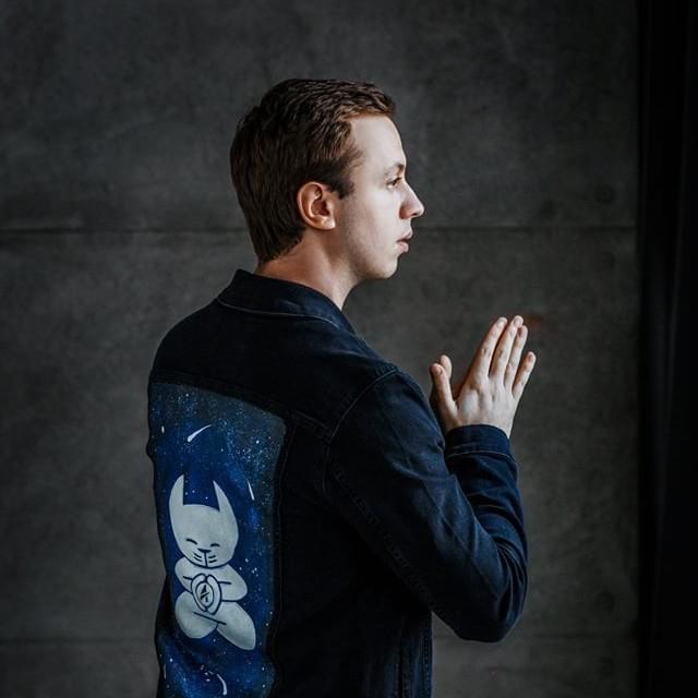 Photo of Andrew Rayel