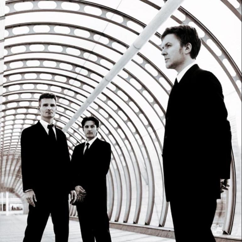 Cover image for Nine Horses