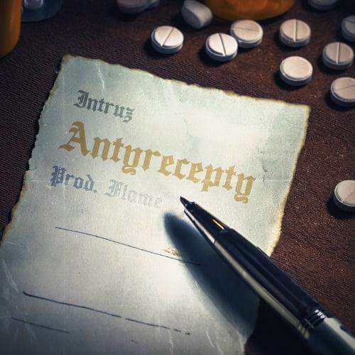 Album cover art for "Antyrecepty" by Intruz
