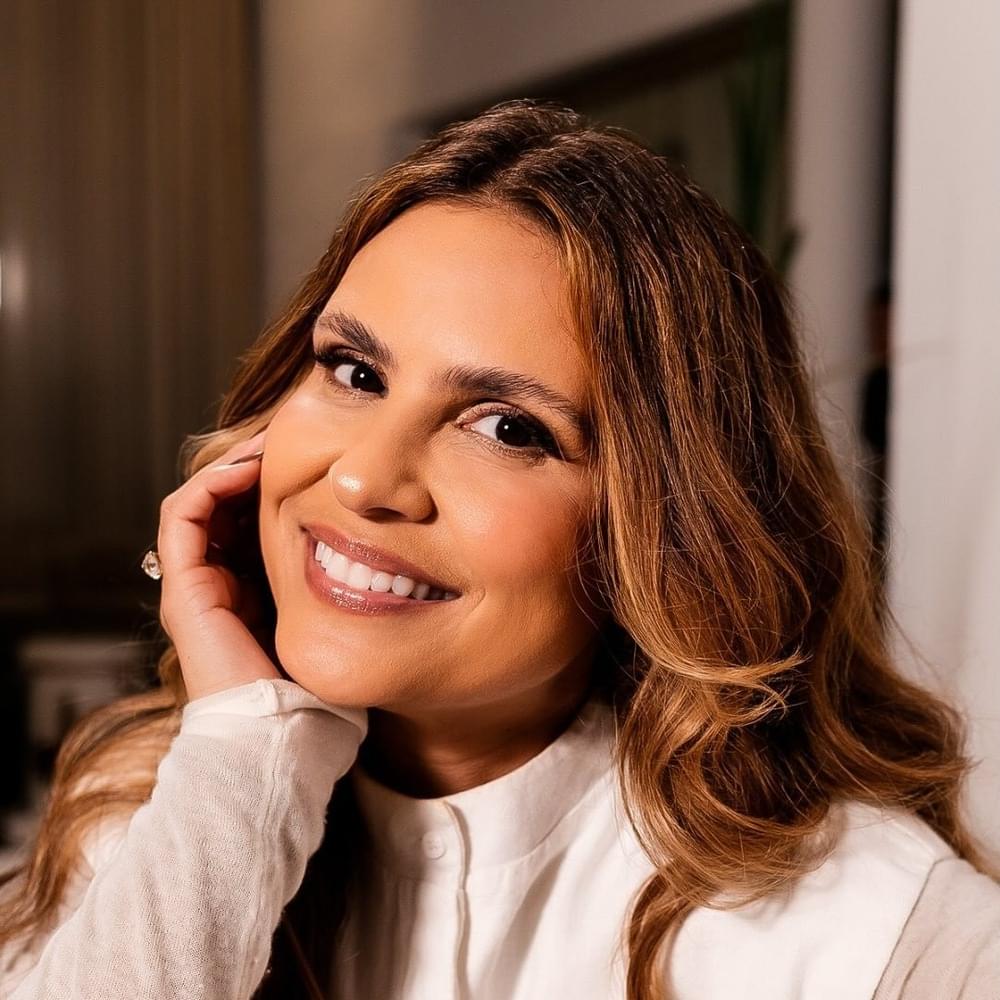Cover image for Aline Barros