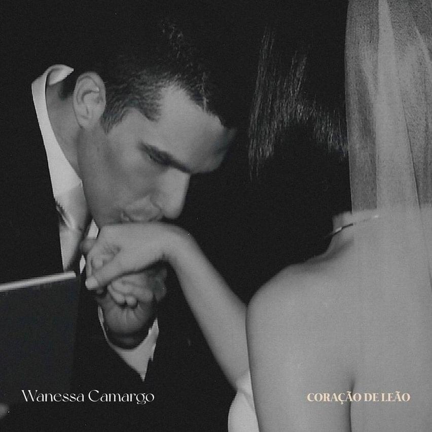 Album cover art for "Coração de Leão" by Wanessa Camargo