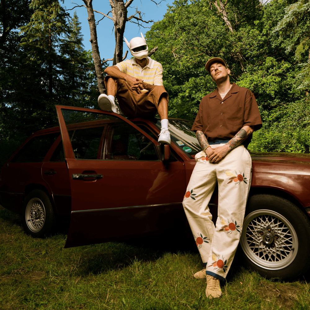 Album cover art for "sommer" by Casper & CRO