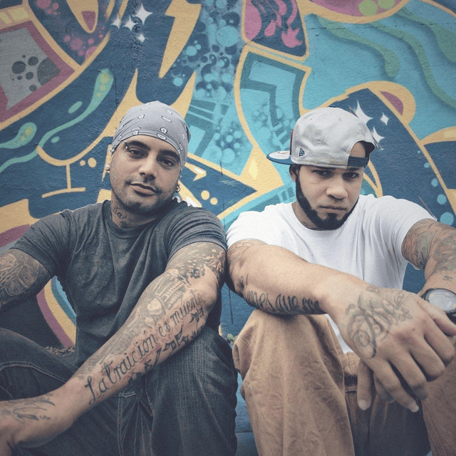 Cover image for Los Aldeanos
