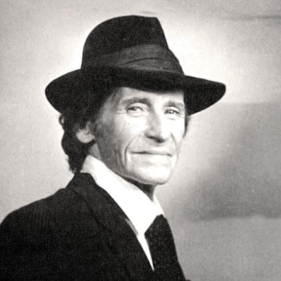 Cover image for Edgars Liepiņš