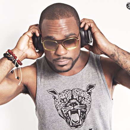 Intro by DJ Stevie J