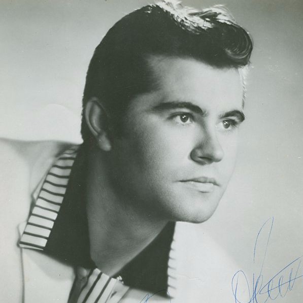 Warren Smith Profile Picture Photo of Warren Smith