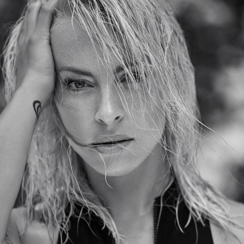 Cover image for Marie-Mai