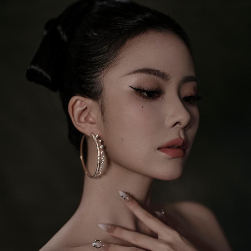 Photo of 陳卓璇 (Chen Zhuoxuan)