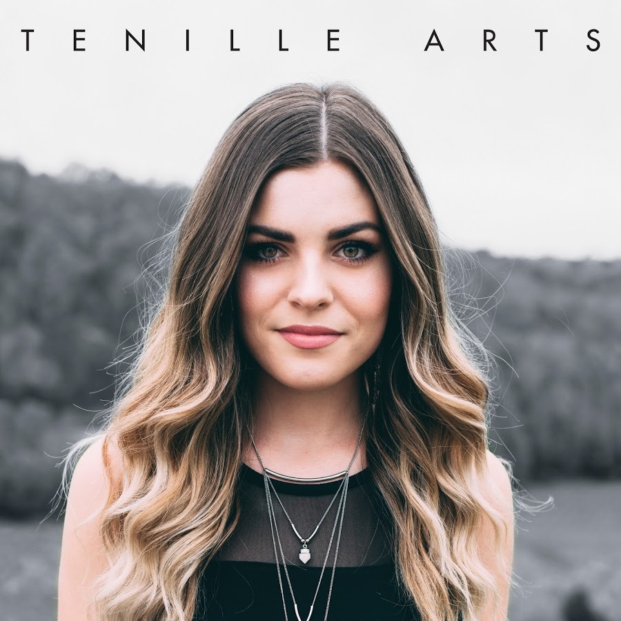 Dash Light by Tenille Arts