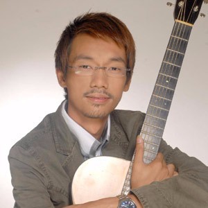 Paolo Santos Profile Picture Photo of Paolo Santos
