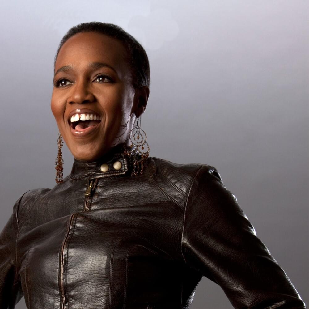 Photo of Dionne Farris