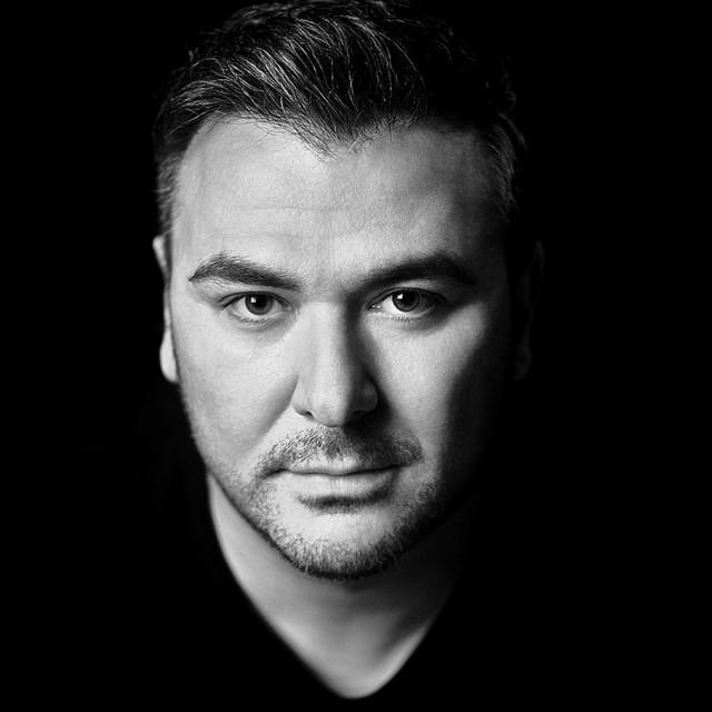 Cover image for Antonis Remos
