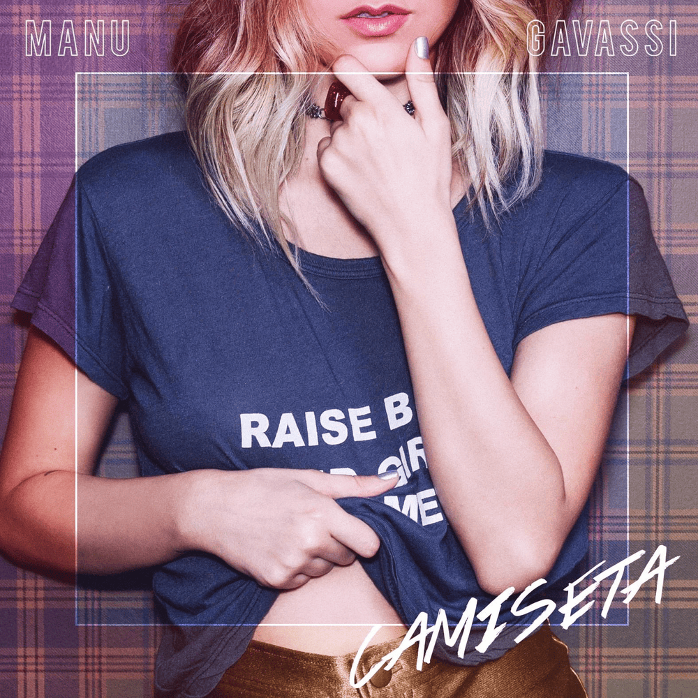 Album cover art for "Camiseta" by Manu Gavassi
