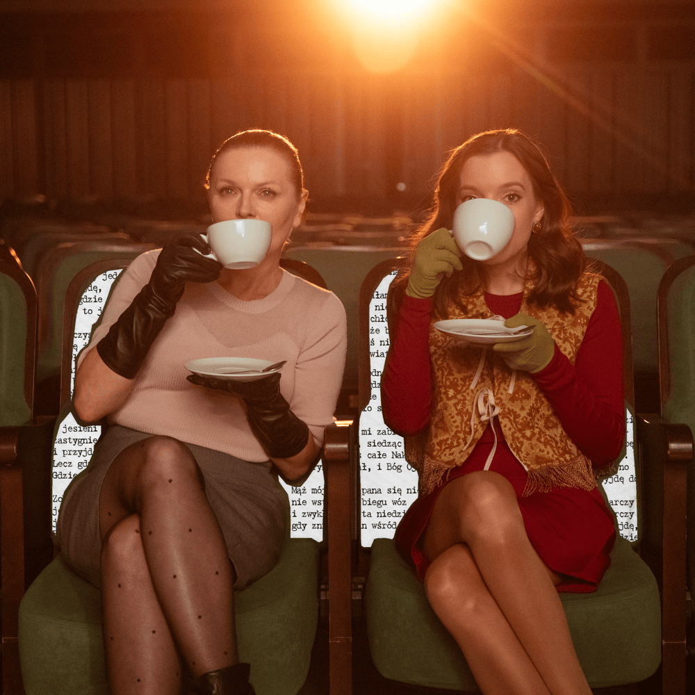 Album cover art for "Kochałam Pana (A. Osiecka)" by sanah & Anna Maria Jopek