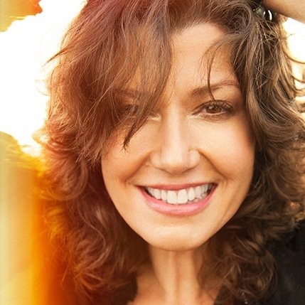 Amy Grant Profile Picture Photo of Amy Grant