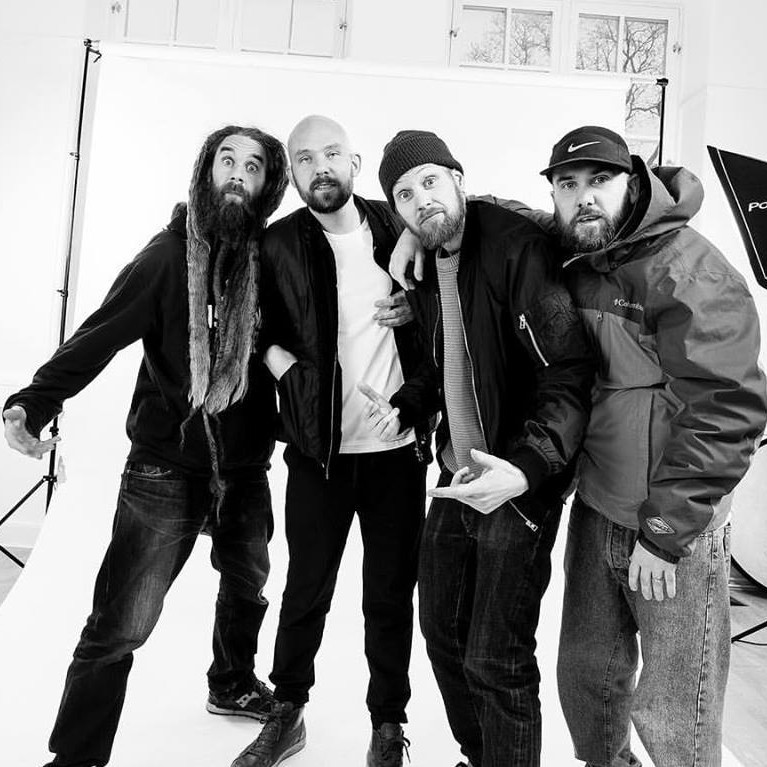 Topp Doggz by Looptroop Rockers