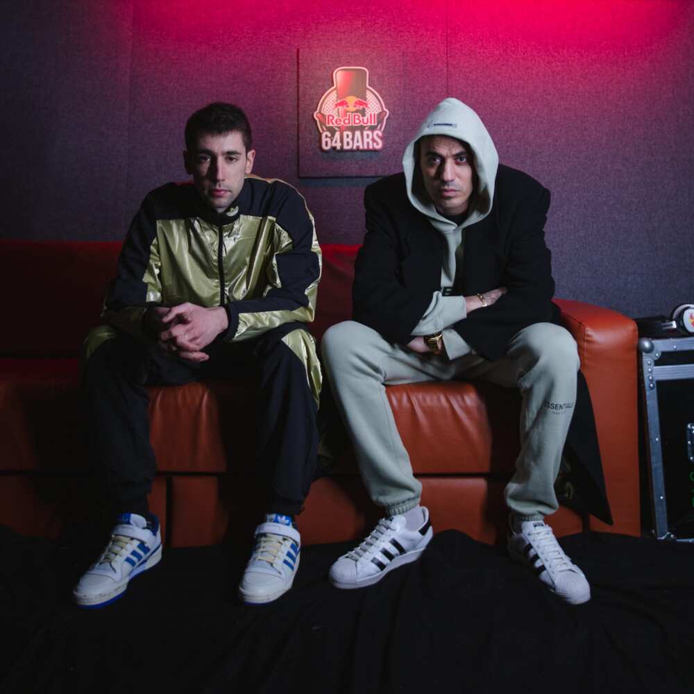Album cover art for "64 BARRE DI PAURA" by Marracash
