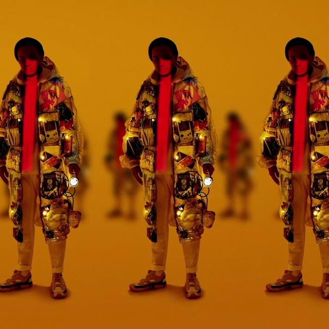 Album cover art for "Kręcę*" by Otsochodzi