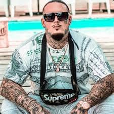 Photo of Max Cameo