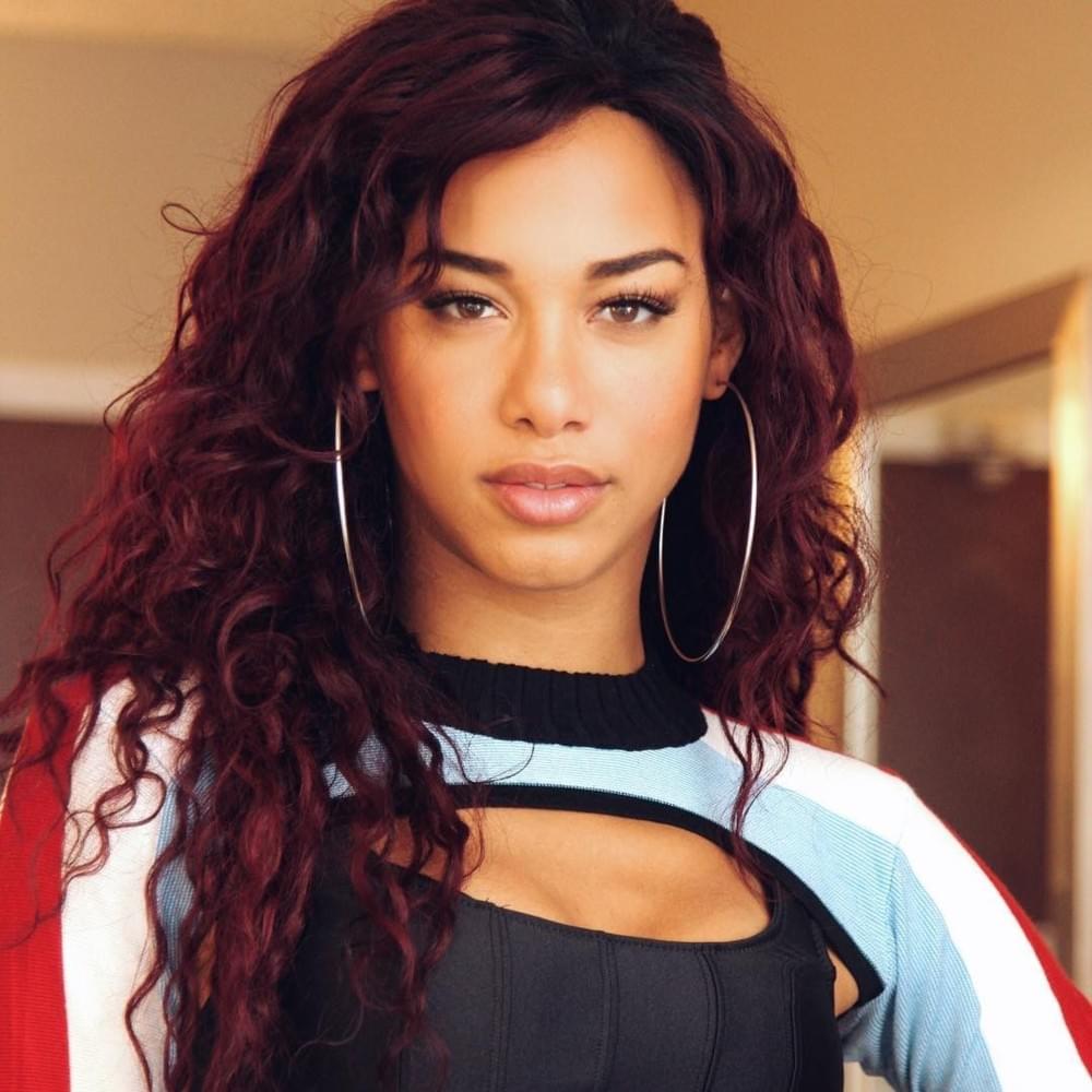 Photo of Natalie La Rose