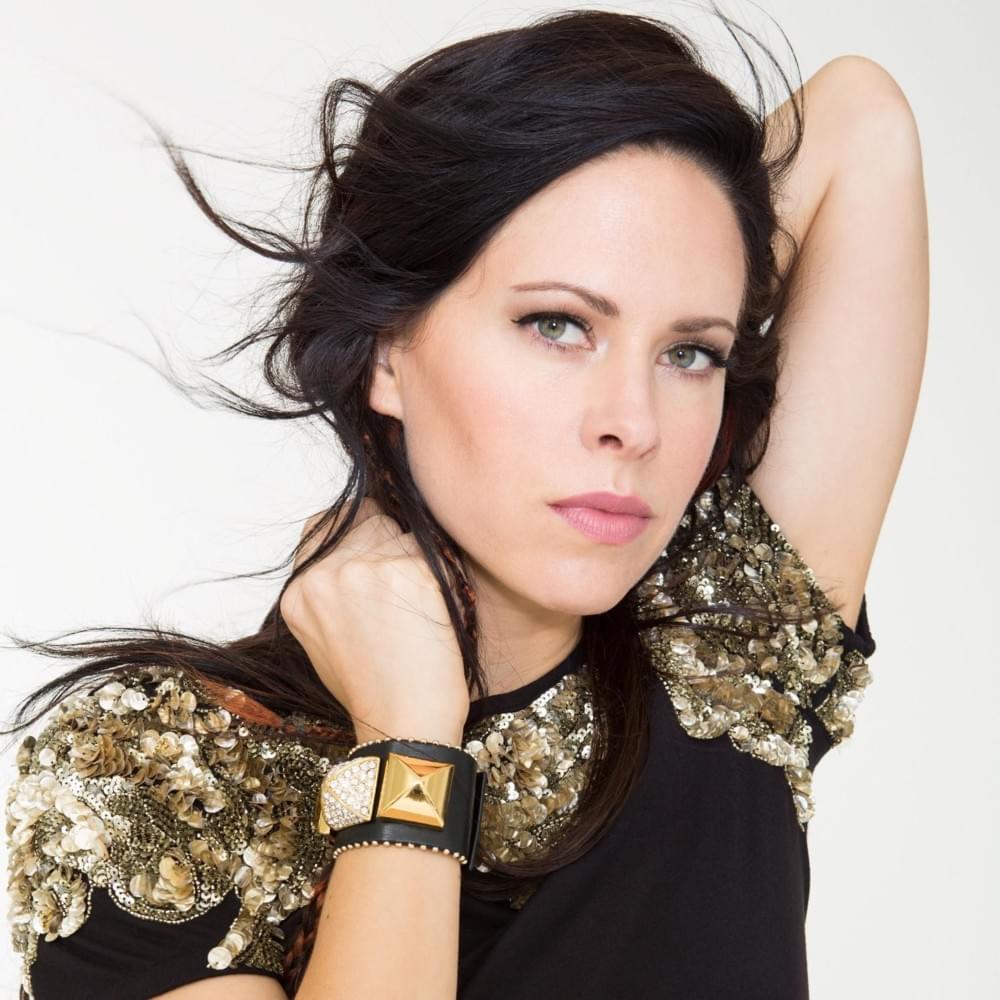 Cover image for Betsie Larkin