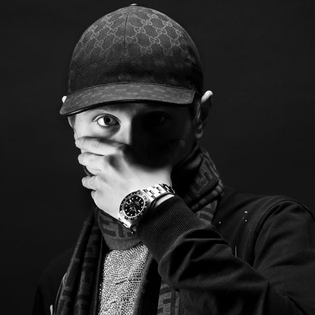 Cover image for Gucci