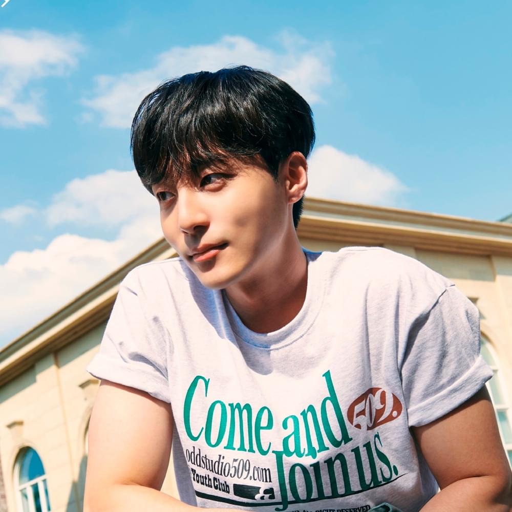 Photo of Roy Kim